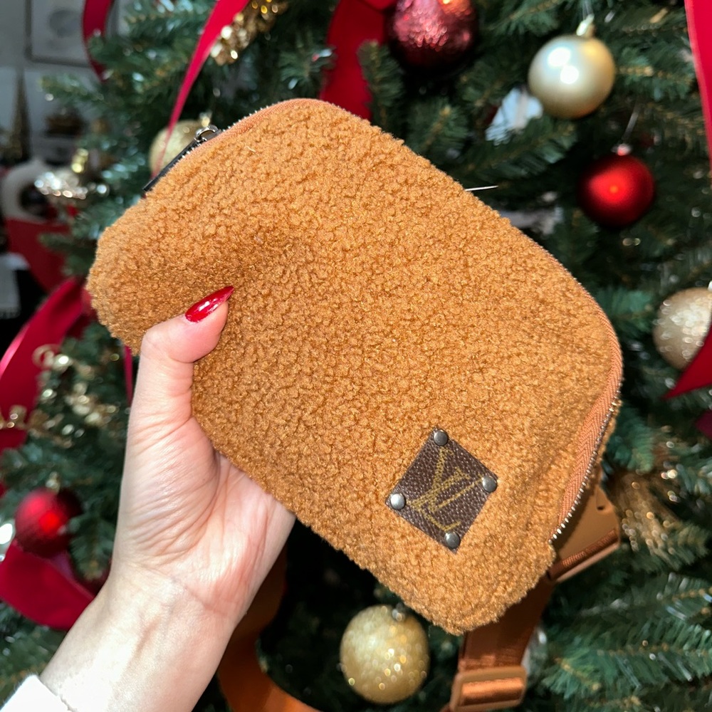 Louis Vuitton Custom Beige Sherpa Waist Bag/Belt Bag #2